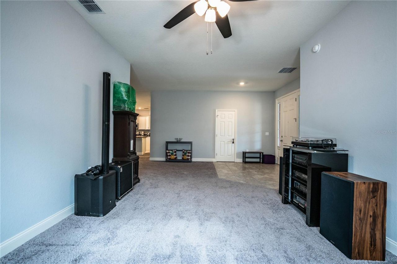 261 Walkers Point Drive, Auburndale, FL 33823 Photo