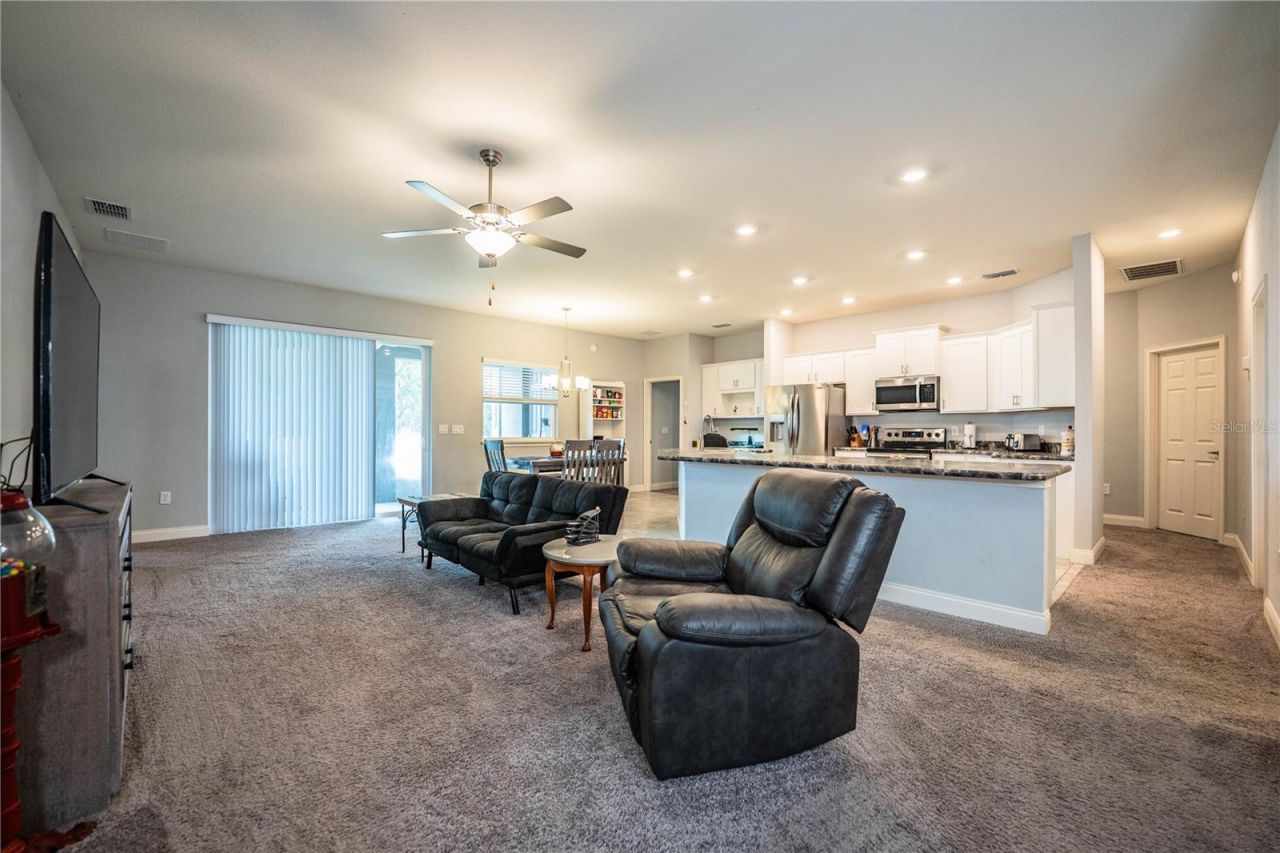 261 Walkers Point Drive, Auburndale, FL 33823 Photo