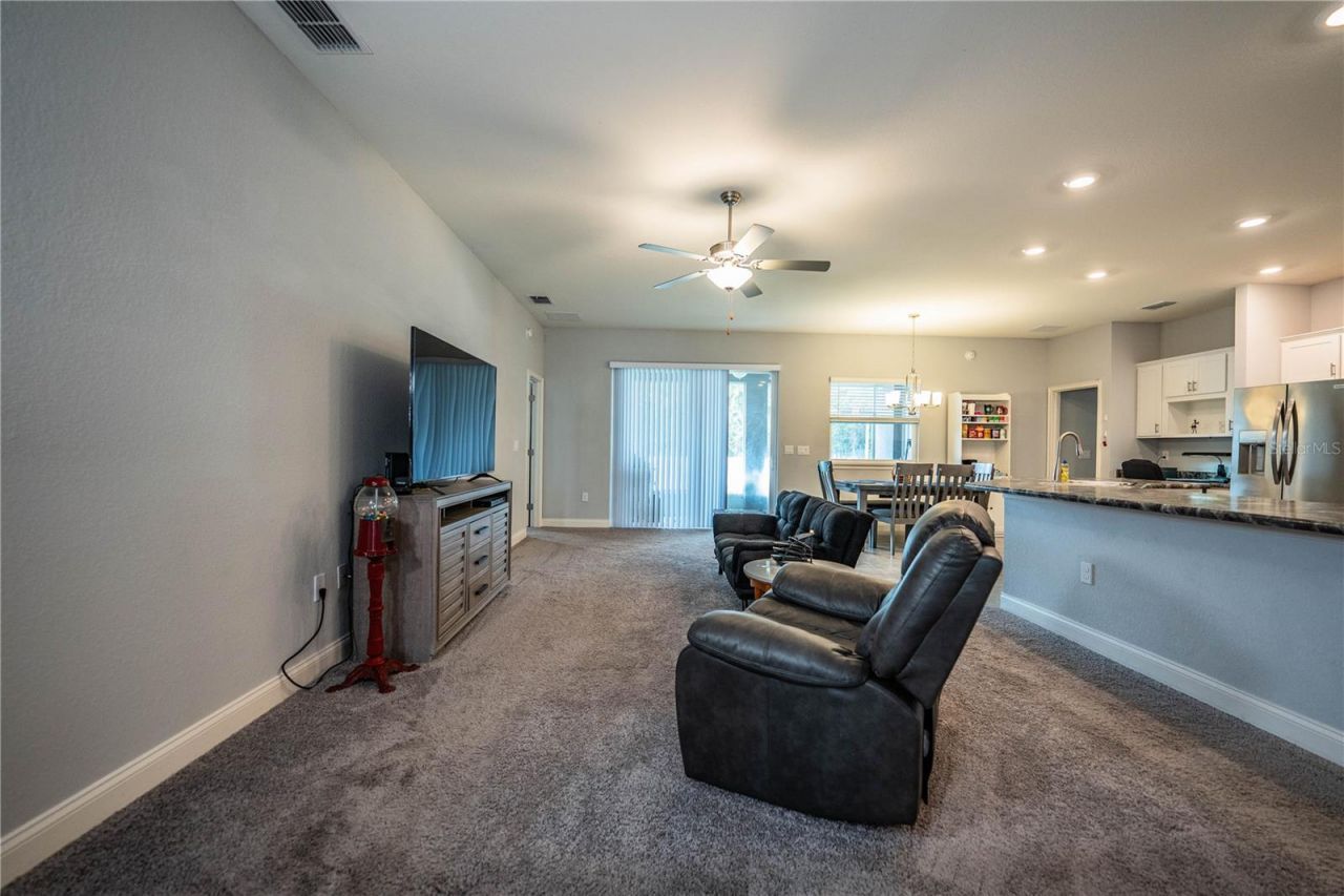 261 Walkers Point Drive, Auburndale, FL 33823 Photo