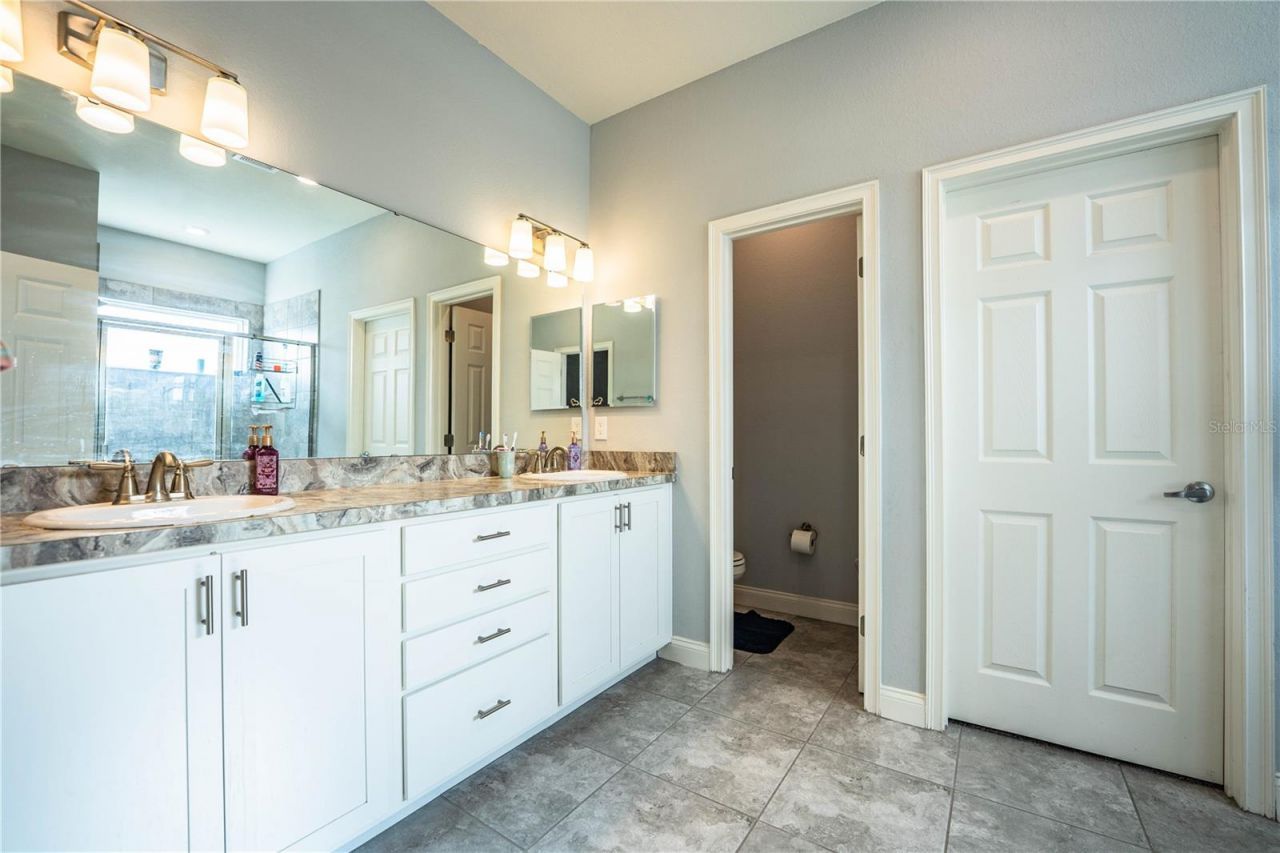 261 Walkers Point Drive, Auburndale, FL 33823 Photo