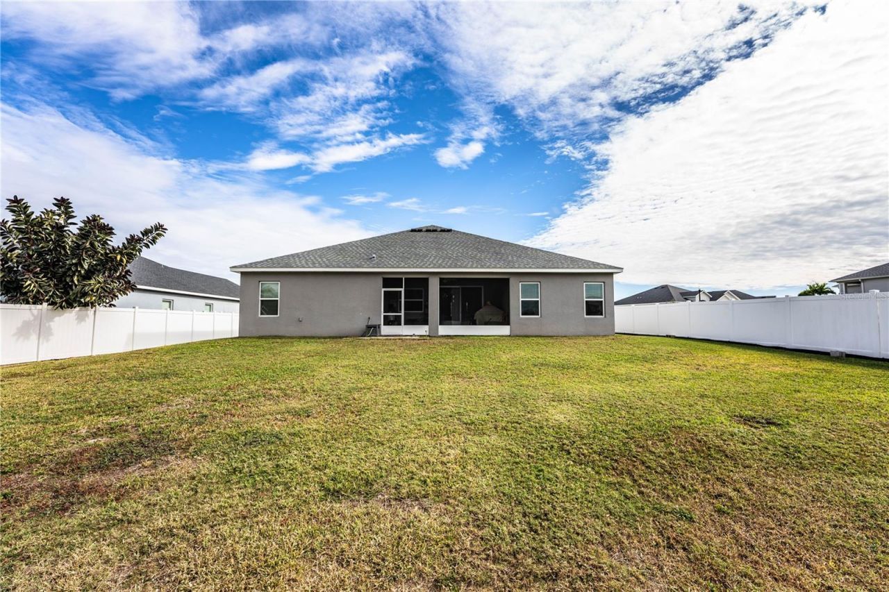 261 Walkers Point Drive, Auburndale, FL 33823 Photo