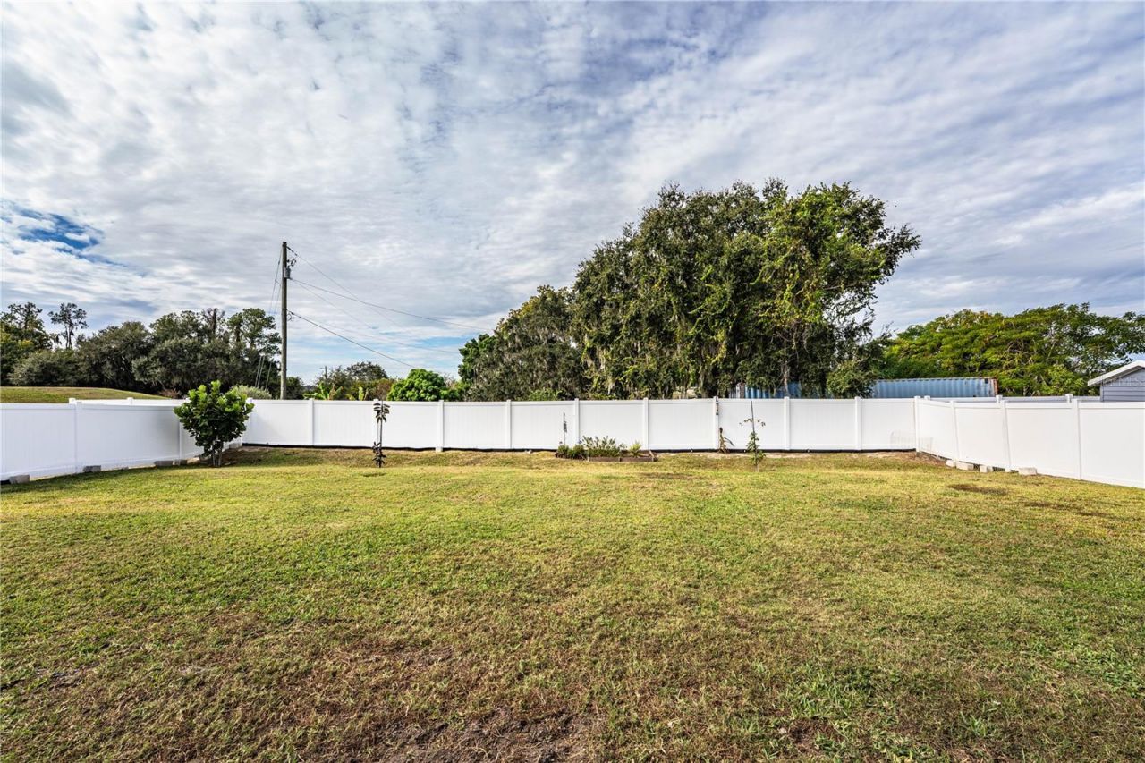 261 Walkers Point Drive, Auburndale, FL 33823 Photo