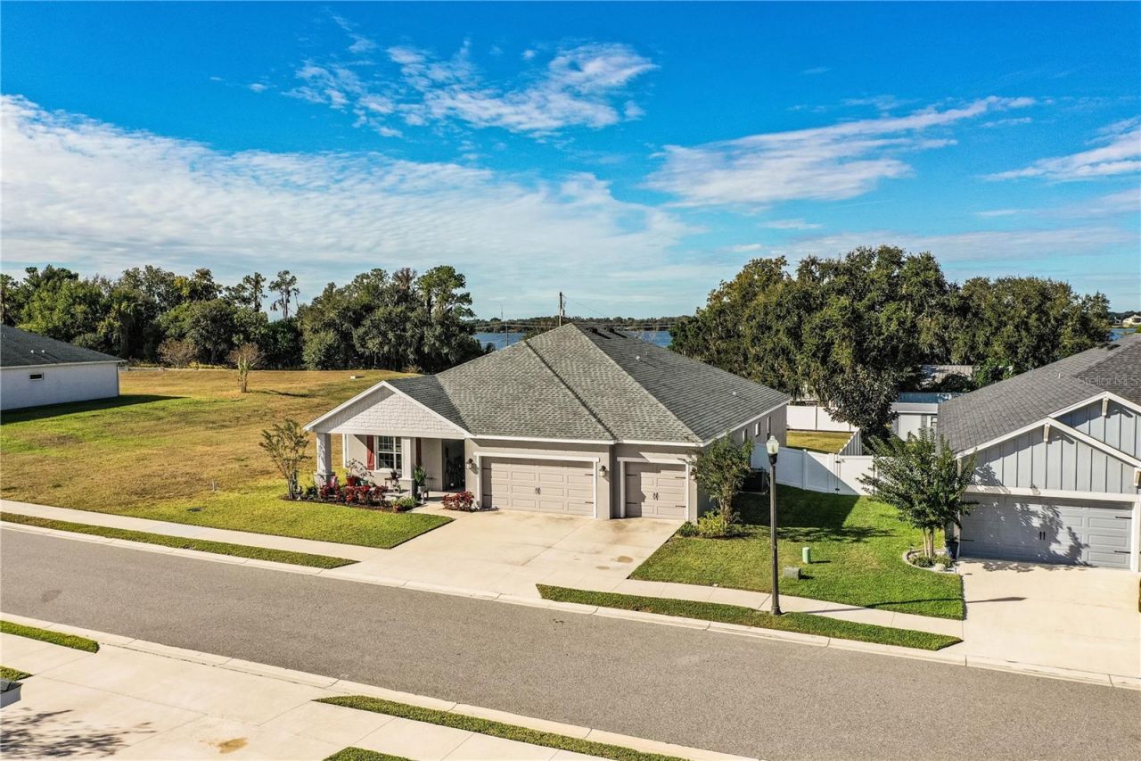 261 Walkers Point Drive, Auburndale, FL 33823 Photo