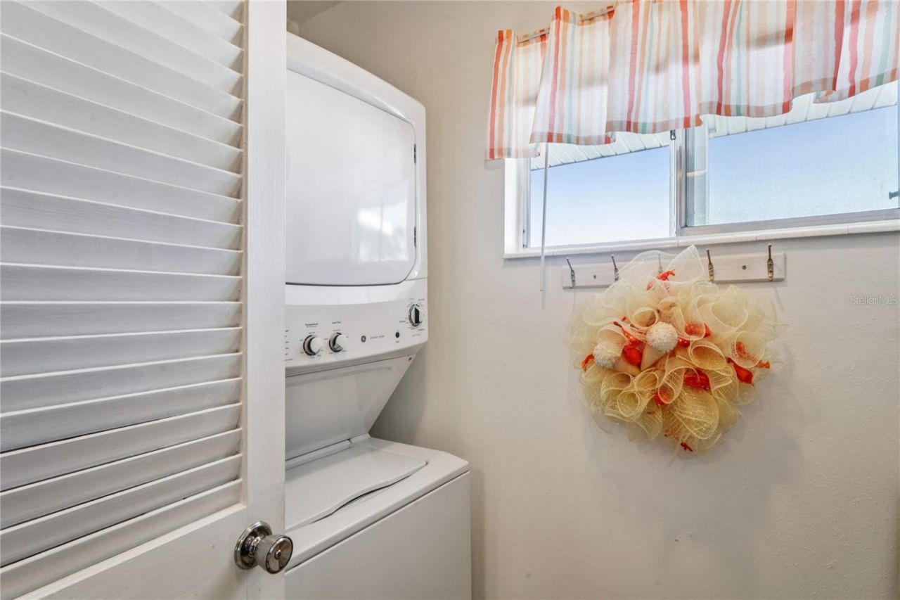 5873 Palm Lane, Unit B33, Bradenton, FL 34207 Photo