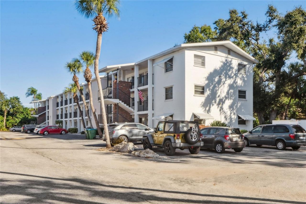 5873 Palm Lane, Unit B33, Bradenton, FL 34207 Photo