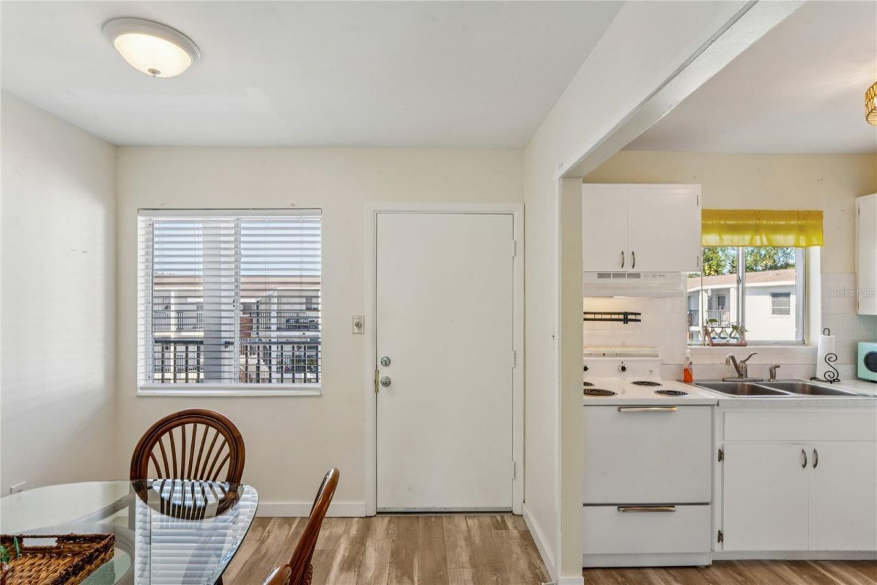 5873 Palm Lane, Unit B33, Bradenton, FL 34207 Photo