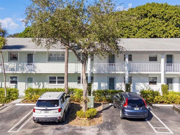 2300 SW 22nd Ave, Unit 109, Delray Beach, FL 33445