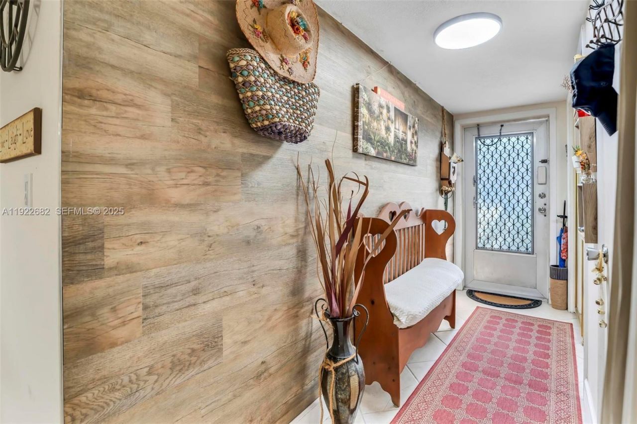 2300 SW 22nd Ave, Unit 109, Delray Beach, FL 33445 Photo