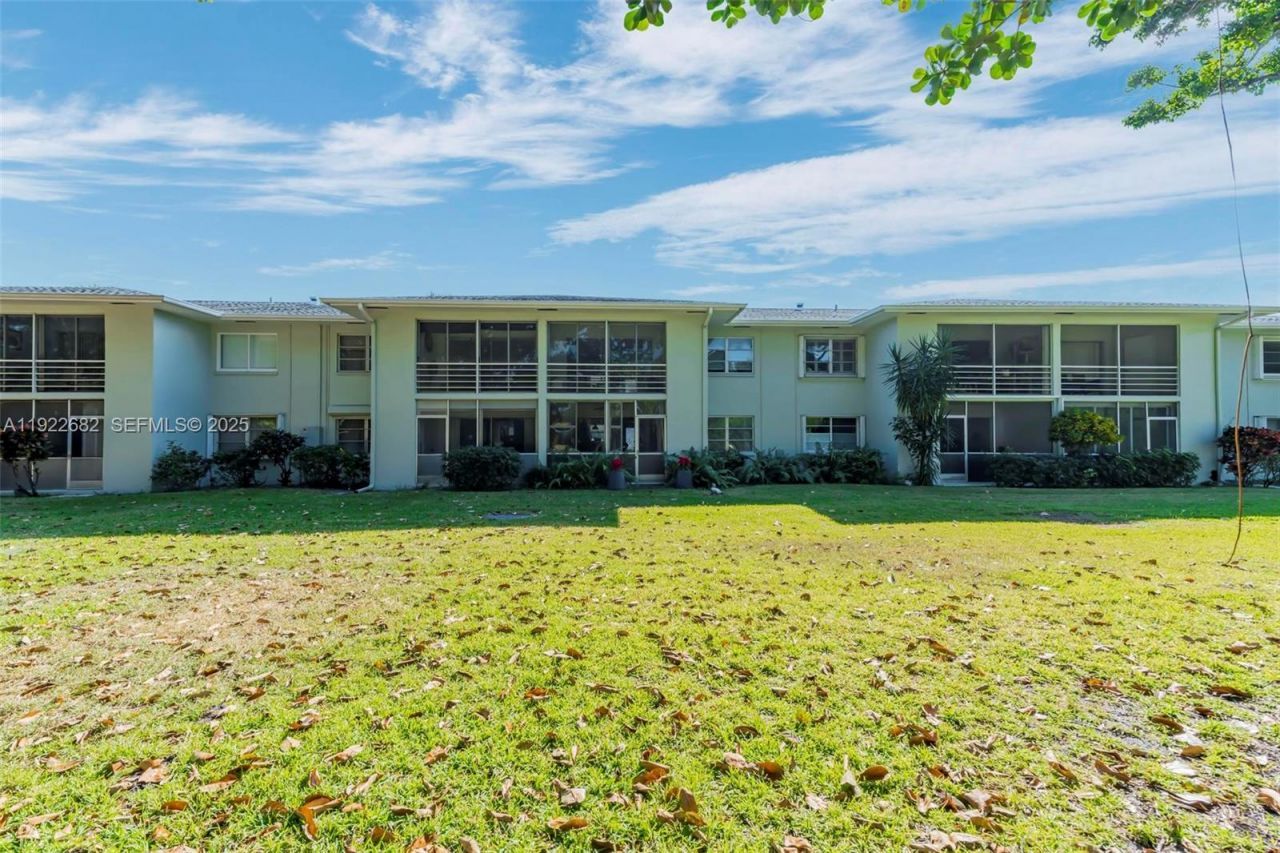 2300 SW 22nd Ave, Unit 109, Delray Beach, FL 33445 Photo