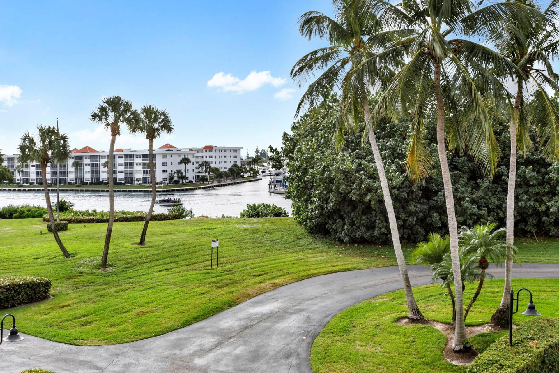 1100 Marine Way, Unit A3l + Boat, North Palm Beach, FL 33408 Photo