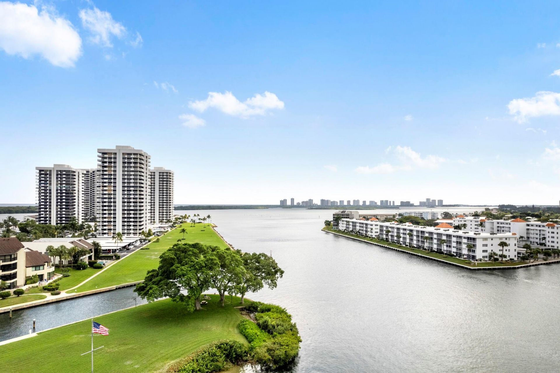 1100 Marine Way, Unit A3l + Boat, North Palm Beach, FL 33408 Photo