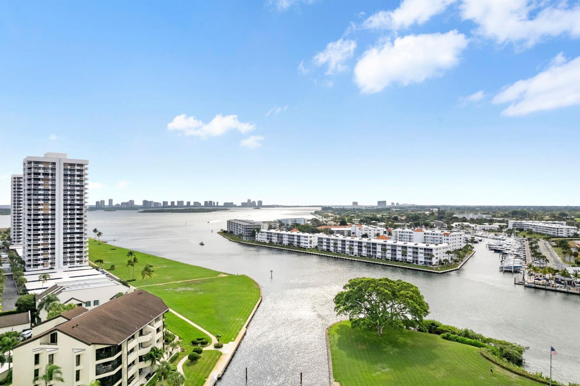 1100 Marine Way, Unit A3l + Boat, North Palm Beach, FL 33408 Photo