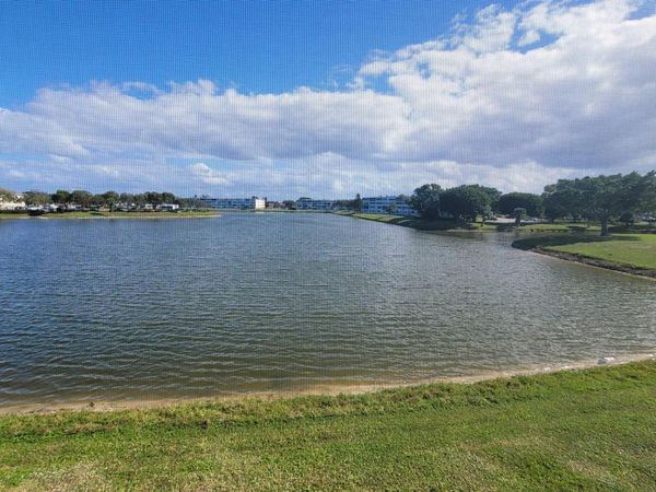 35 Somerset B, West Palm Beach, FL 33417