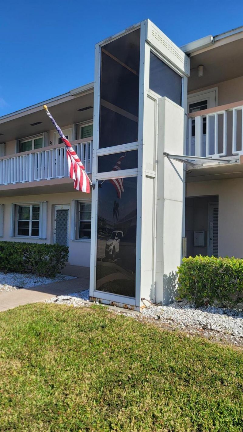 35 Somerset B, West Palm Beach, FL 33417 Photo