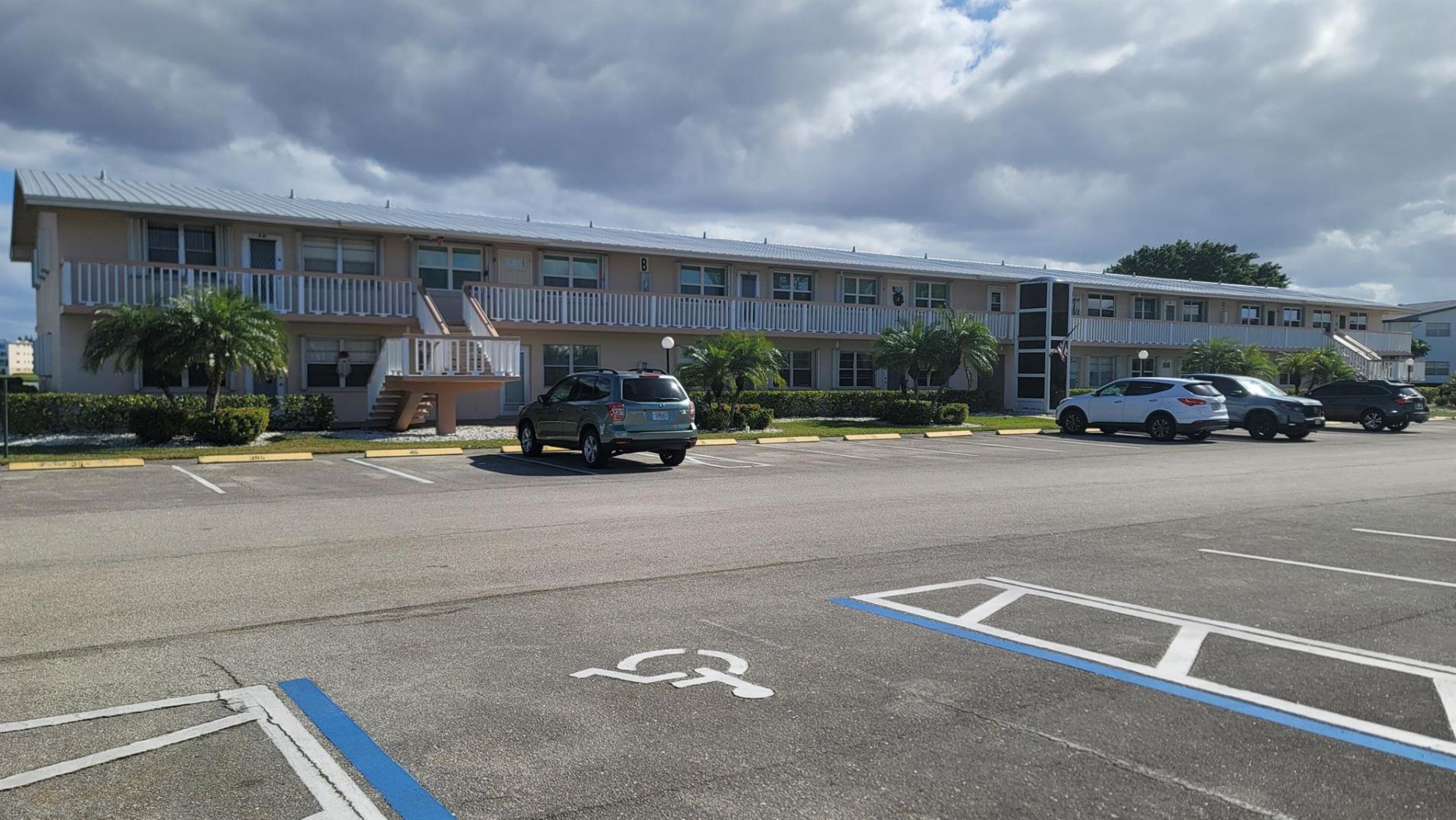 35 Somerset B, West Palm Beach, FL 33417 Photo