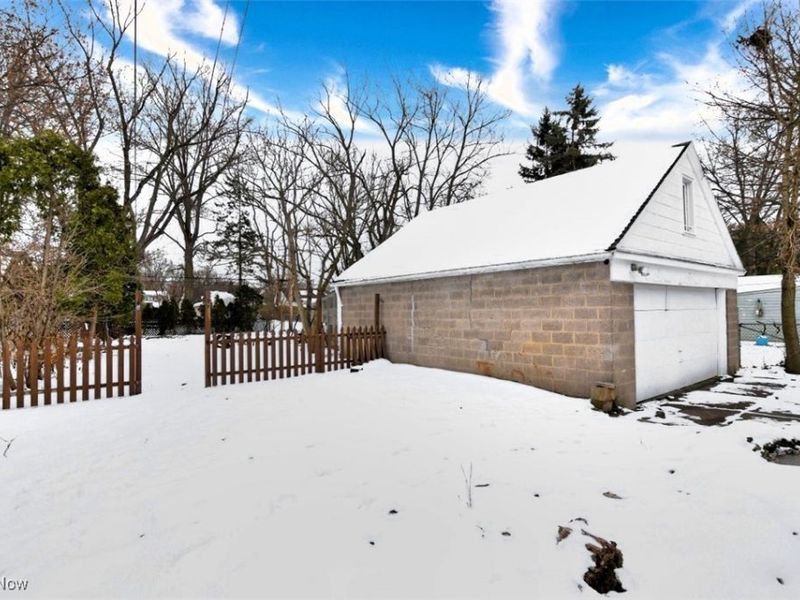 4111 W 220th Street, Fairview Park, OH 44126 Photo 40