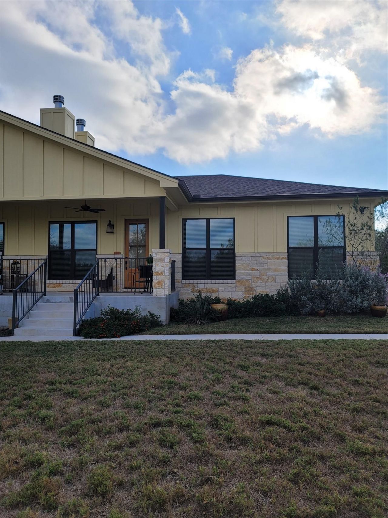 1248 Lake Shore Dr, Unit B, Spicewood, TX 78669 Main Photo