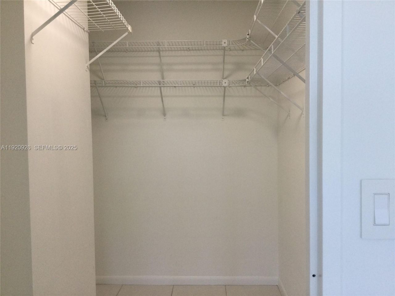 500 Three Islands Blvd, Unit M16, Hallandale Beach, FL 33009 Photo