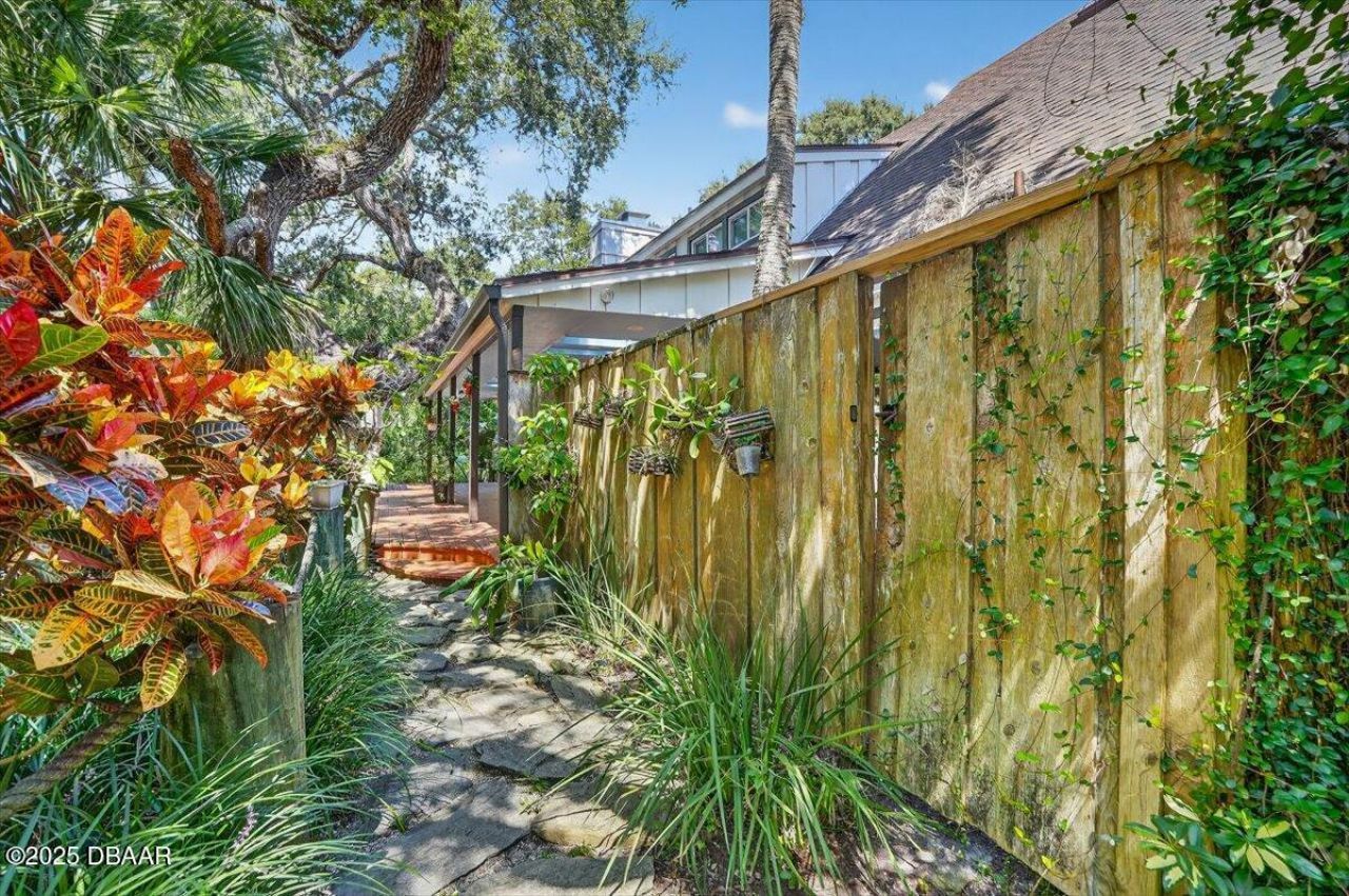 120 Beach Street, Ponce Inlet, FL 32127 Photo