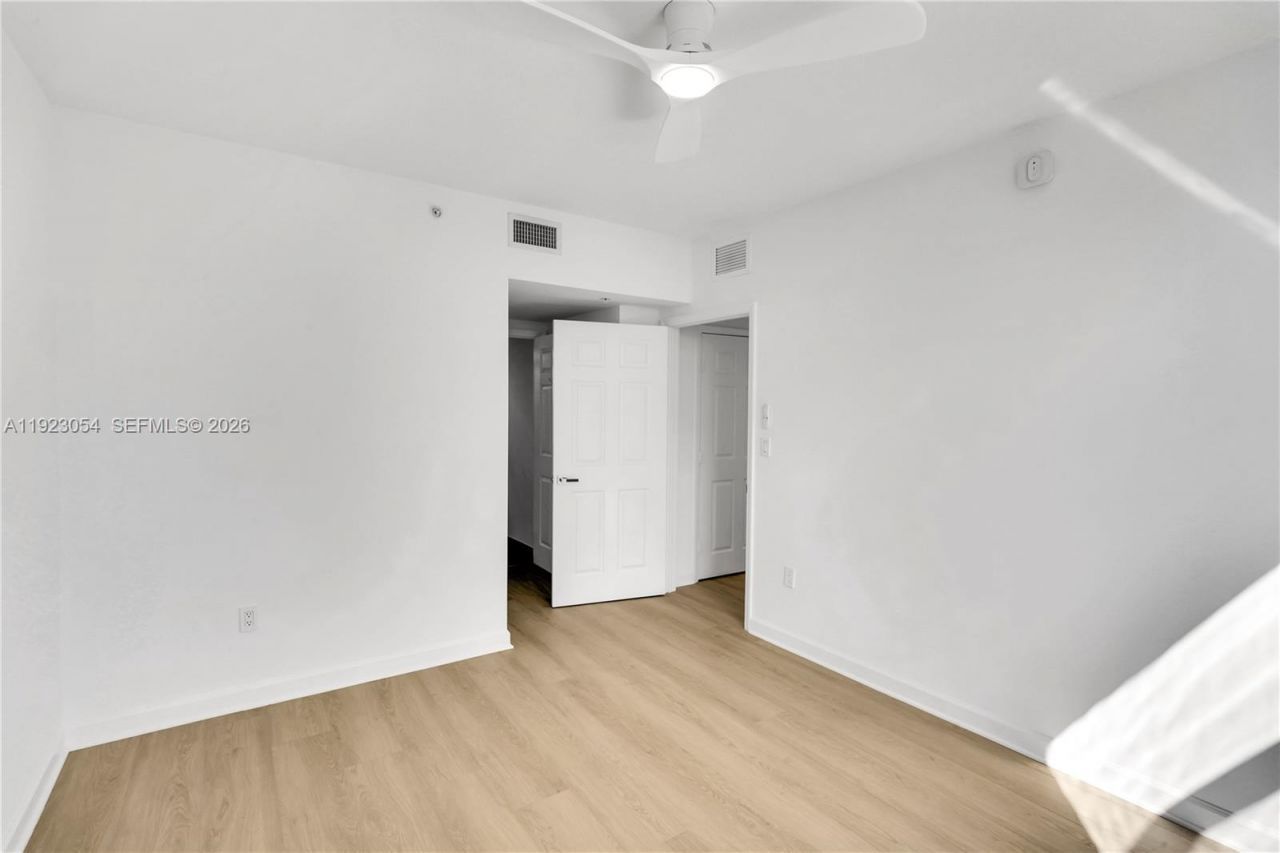 1723 SW 2nd Ave, Unit 909, Miami, FL 33129 Photo