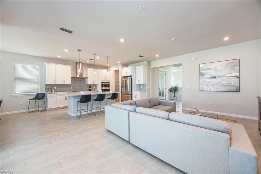 4687 Arboretum Cir, Unit 203, Naples, FL 34112 Photo