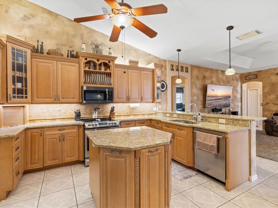 Property Image 16