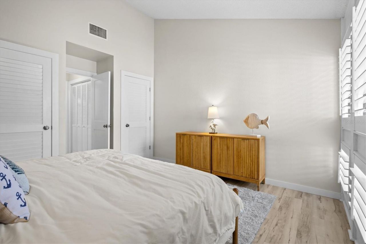 800 S Blvd Of The Presidents, Unit 3, Sarasota, FL 34236 Photo