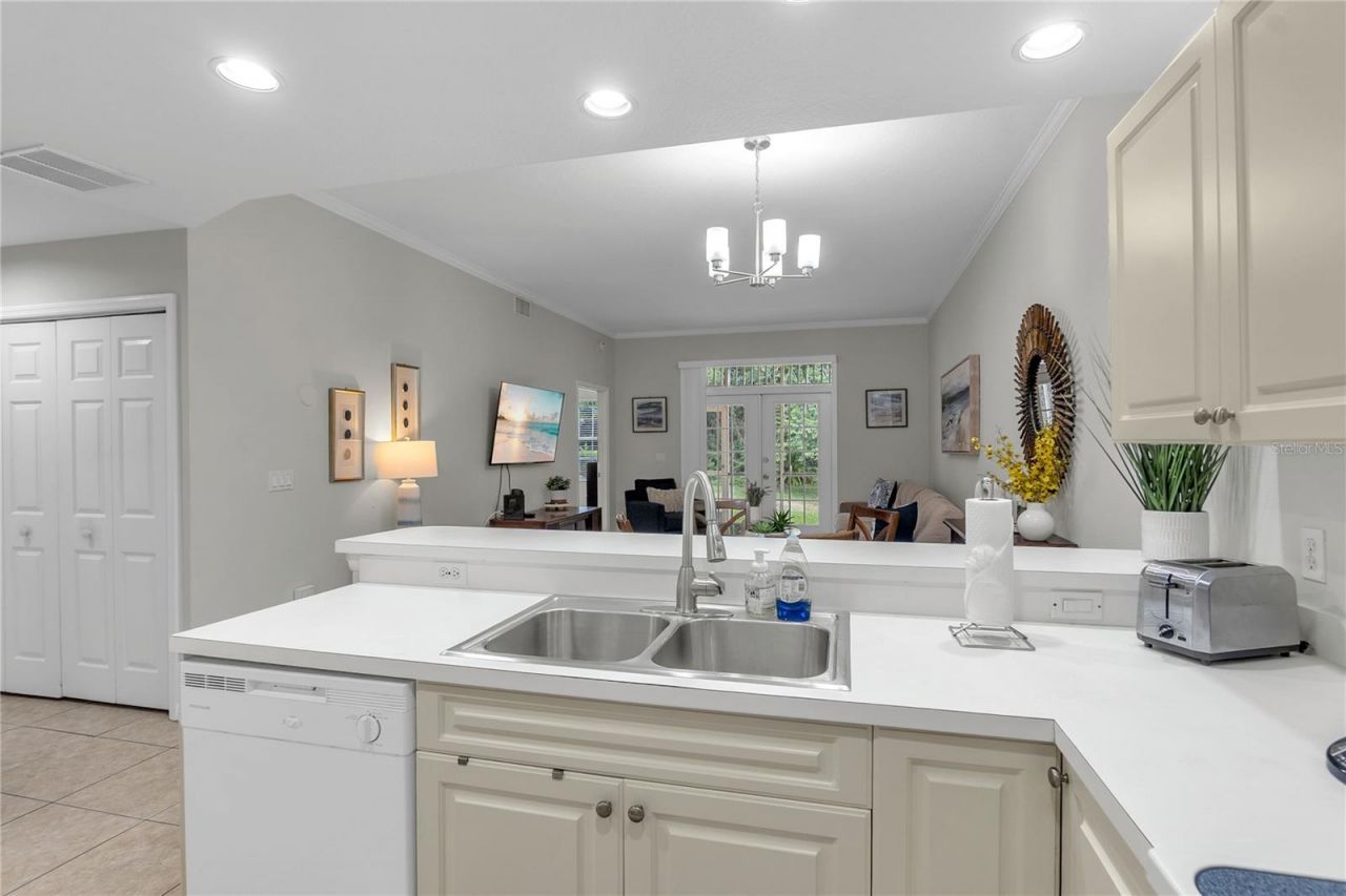 3604 54th Drive W, Unit 103, Bradenton, FL 34210 Photo