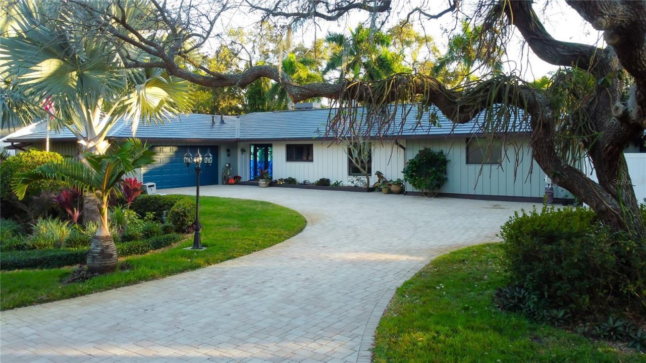 13000 98th Avenue, Seminole, FL 33776 Photo