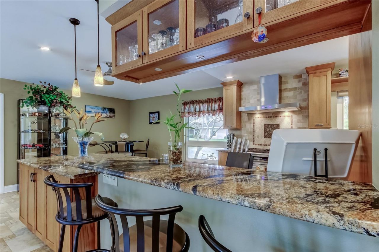 13000 98th Avenue, Seminole, FL 33776 Photo