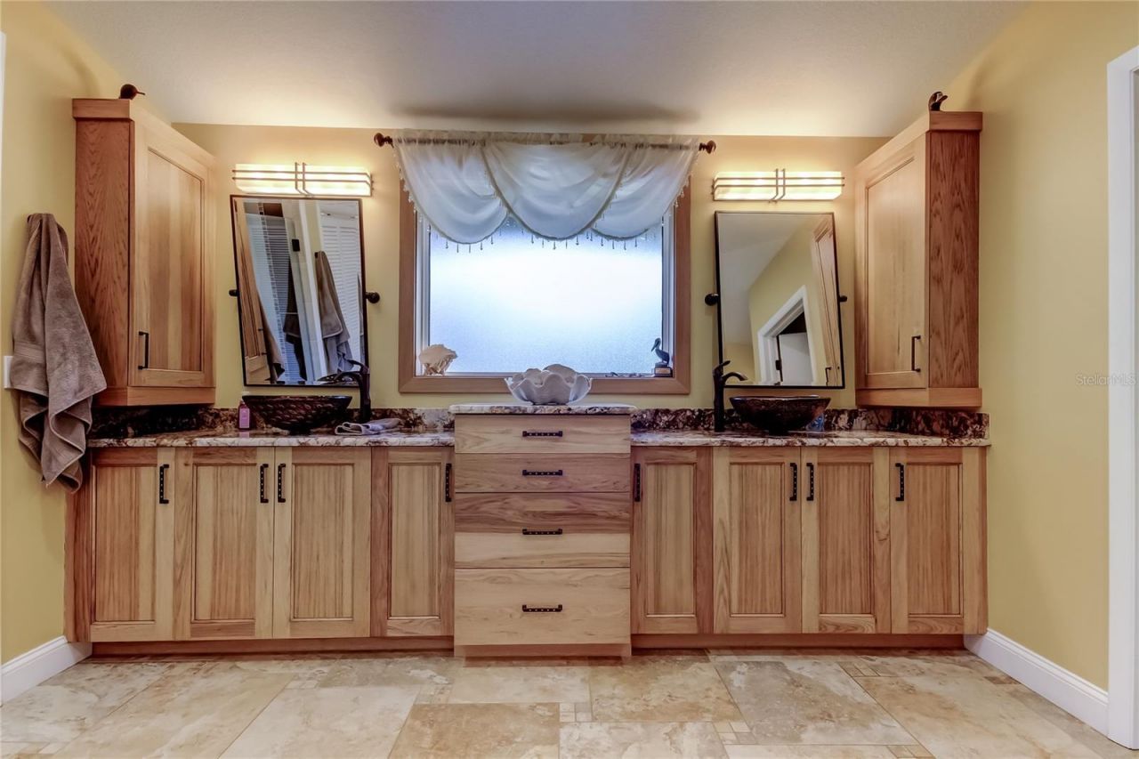 13000 98th Avenue, Seminole, FL 33776 Photo