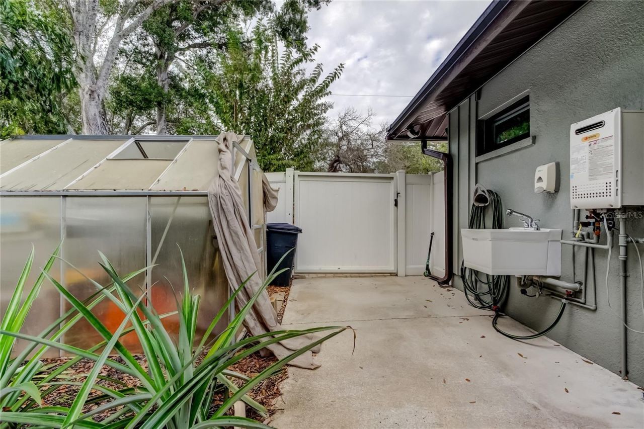 13000 98th Avenue, Seminole, FL 33776 Photo