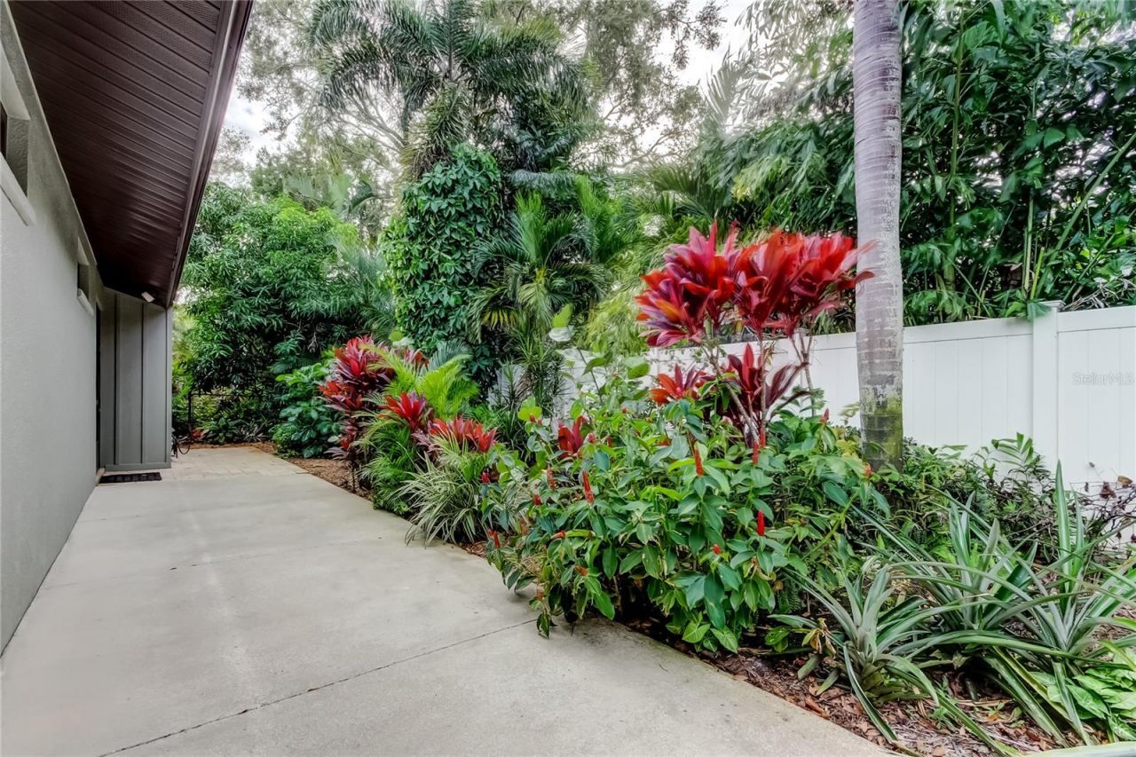 13000 98th Avenue, Seminole, FL 33776 Photo