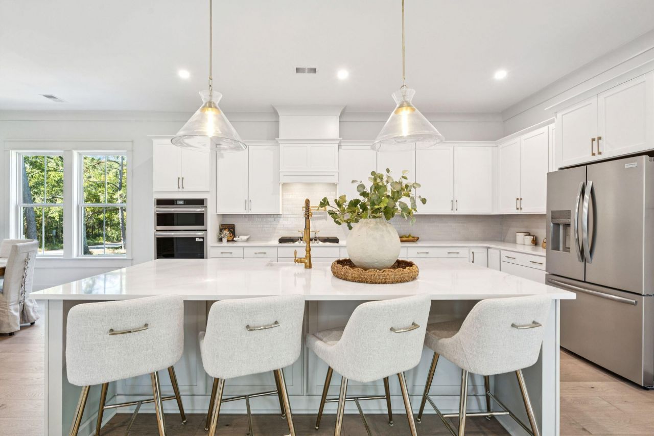 2768 Burden Creek Road Photo 13