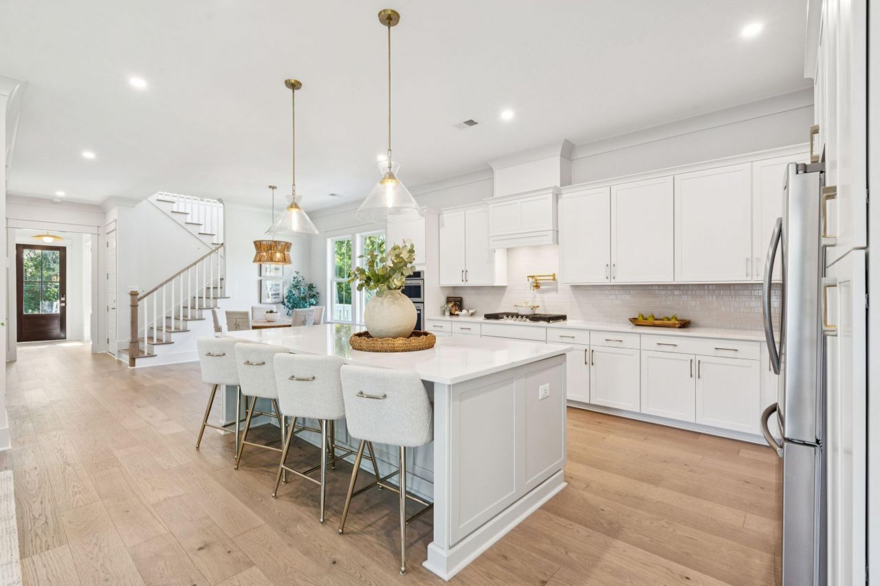 2768 Burden Creek Road Photo 14