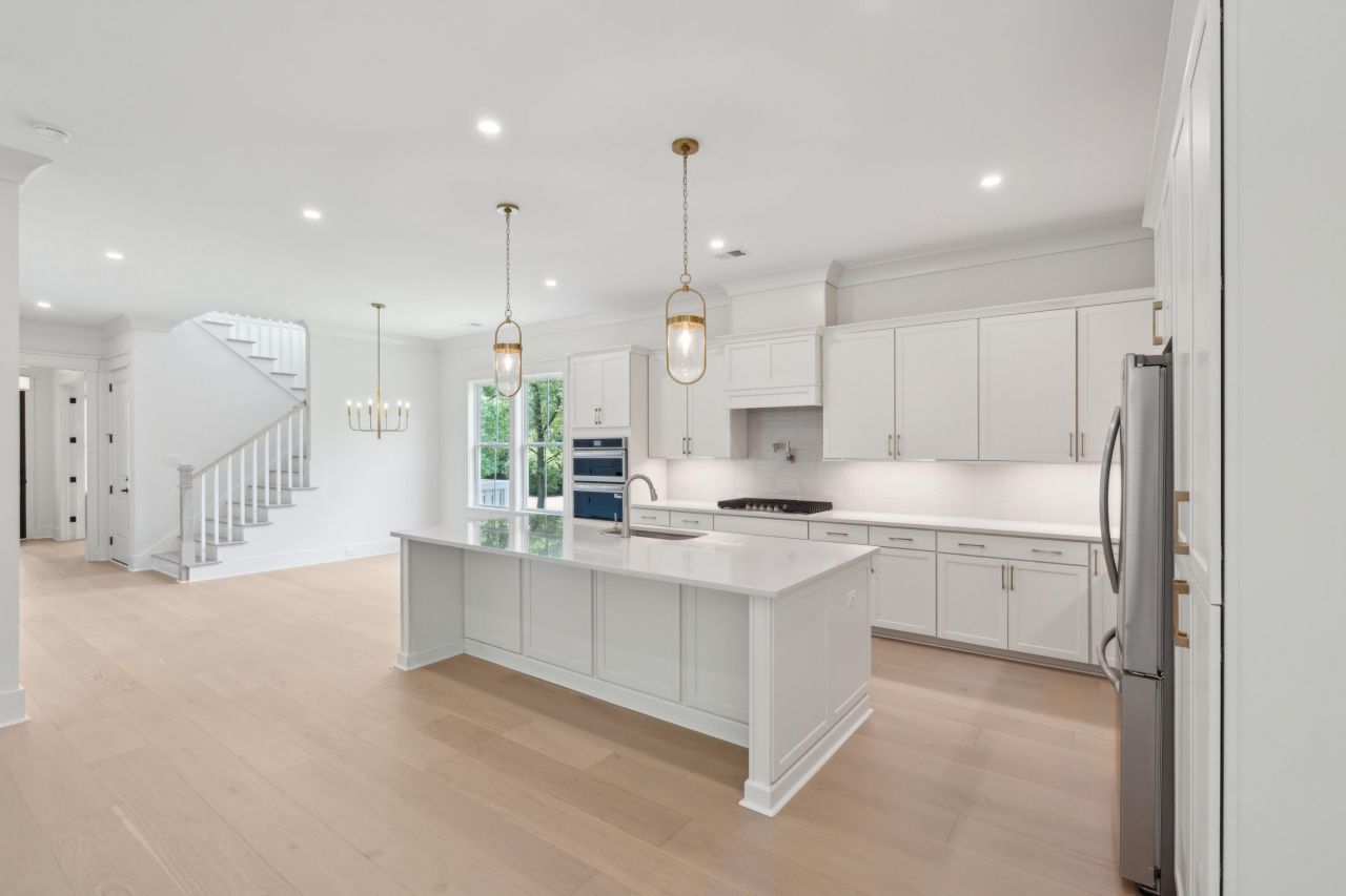 2768 Burden Creek Road Photo 15