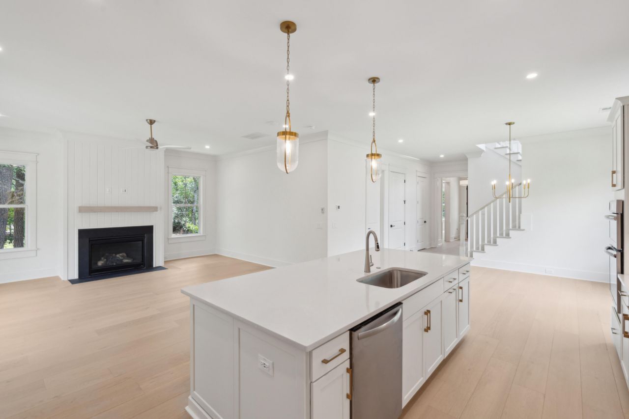 2768 Burden Creek Road Photo 16