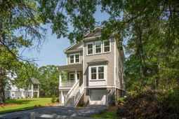 2768 Burden Creek Road photo 4