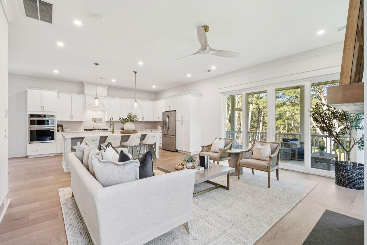 2768 Burden Creek Road Photo 21