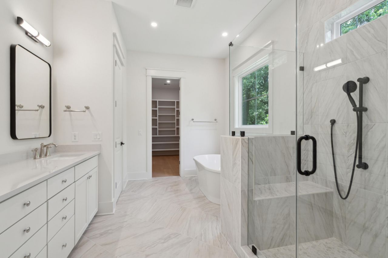 2768 Burden Creek Road Photo 29