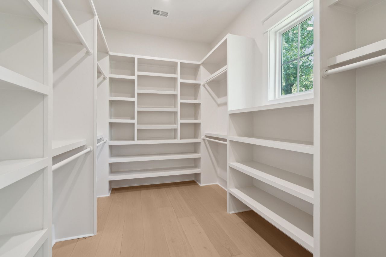 2768 Burden Creek Road Photo 32