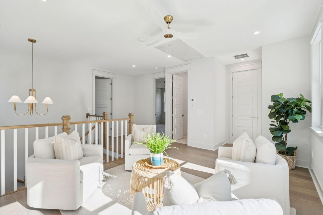 2768 Burden Creek Road Photo 36