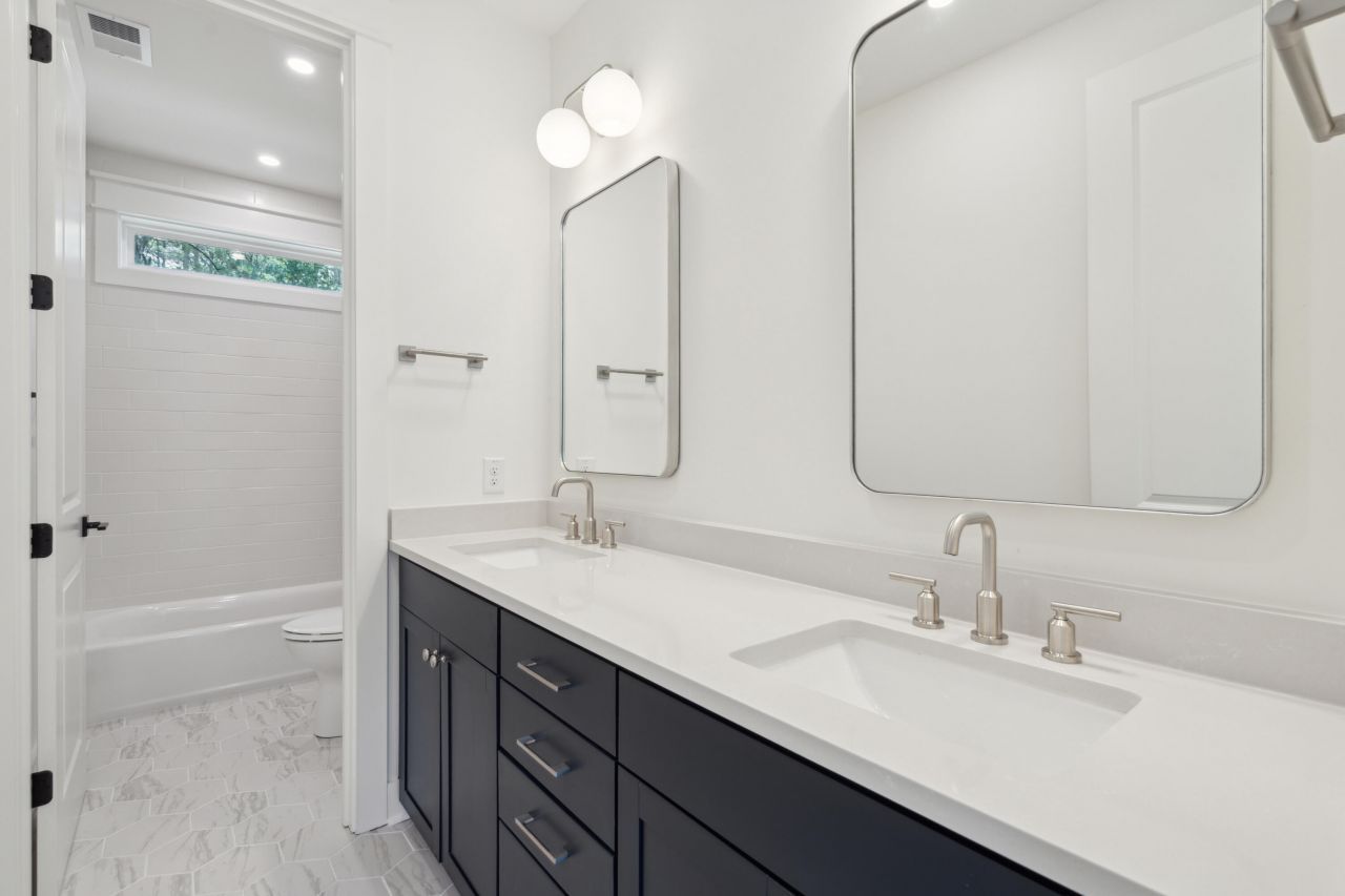 2768 Burden Creek Road Photo 37