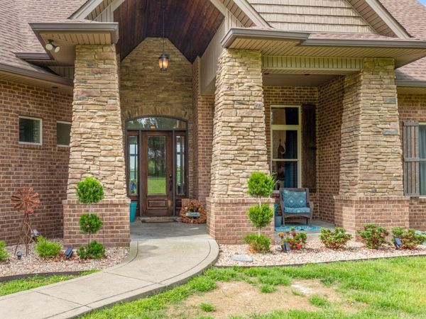 532 Tidwell Rd, Bon Aqua, TN 37025