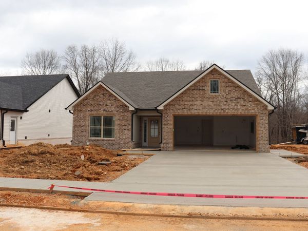 615 Willow Park Dr , Clarksville, TN 37043