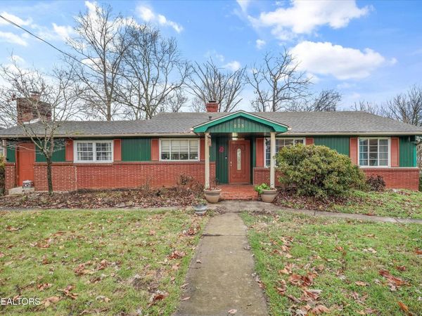 225 W W Ford Valley Rd, Knoxville, TN 37920