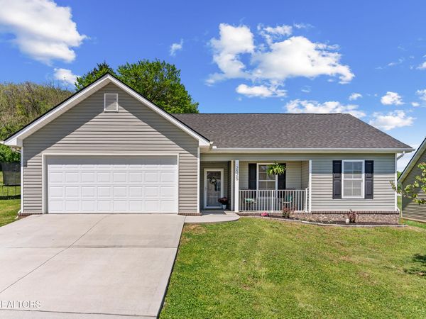 2125 Bluebonnet Drive, Mascot, TN 37806