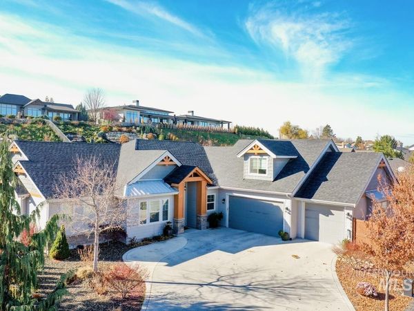 2115 E Lodge Trail Ct, Meridian, ID 83642