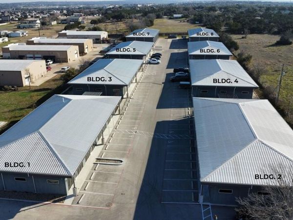 706 Leander DR, Leander, TX 78641