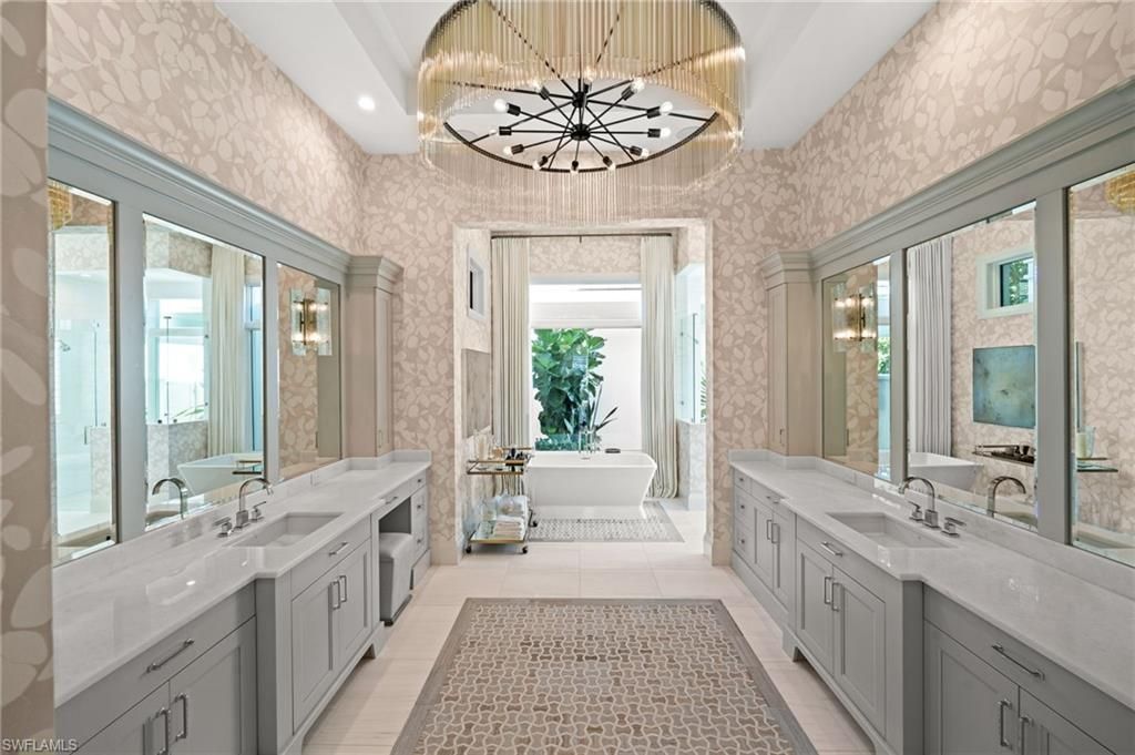 142 Eugenia Dr, Naples, FL 34108 Photo